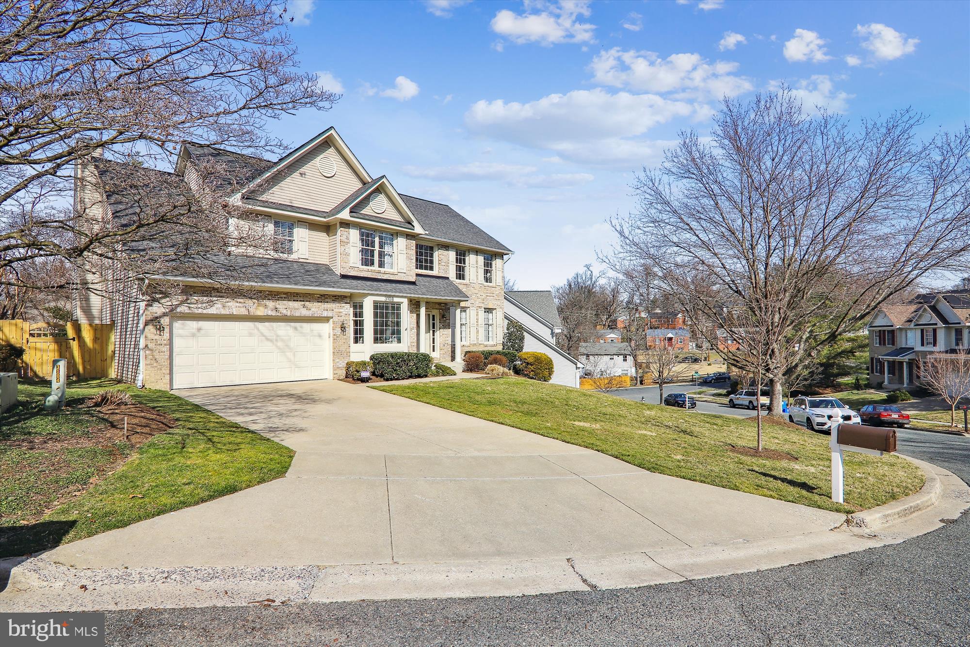 KENSINGTON HEIGHTS - Residential