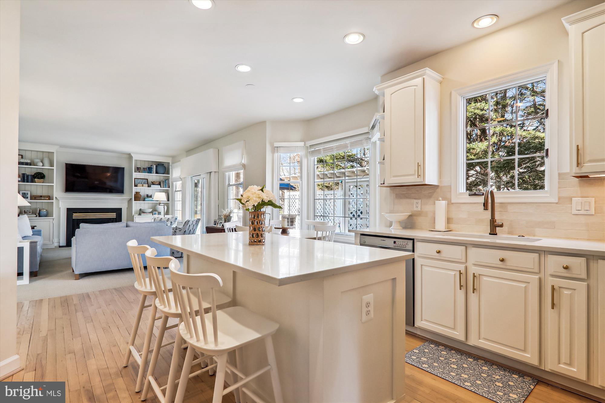 KENSINGTON HEIGHTS - Residential