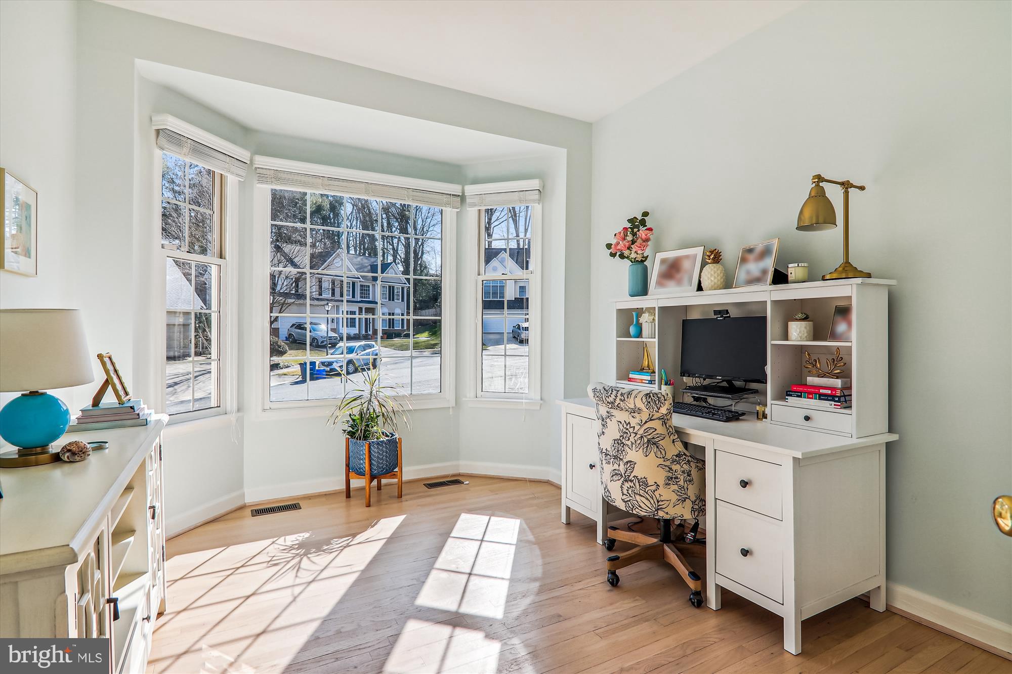 KENSINGTON HEIGHTS - Residential