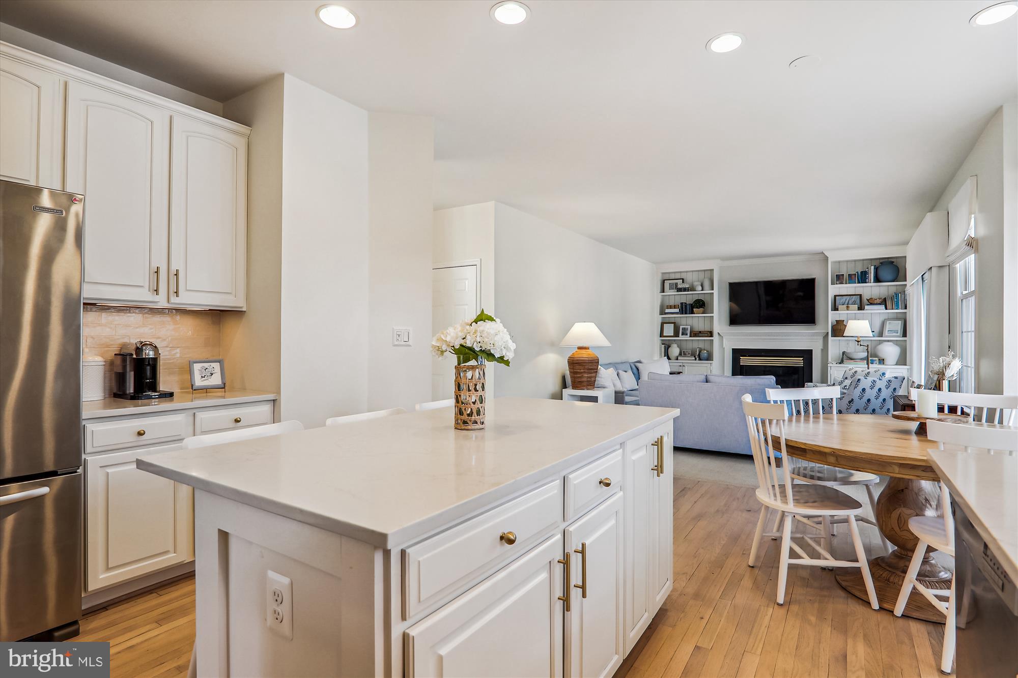 KENSINGTON HEIGHTS - Residential