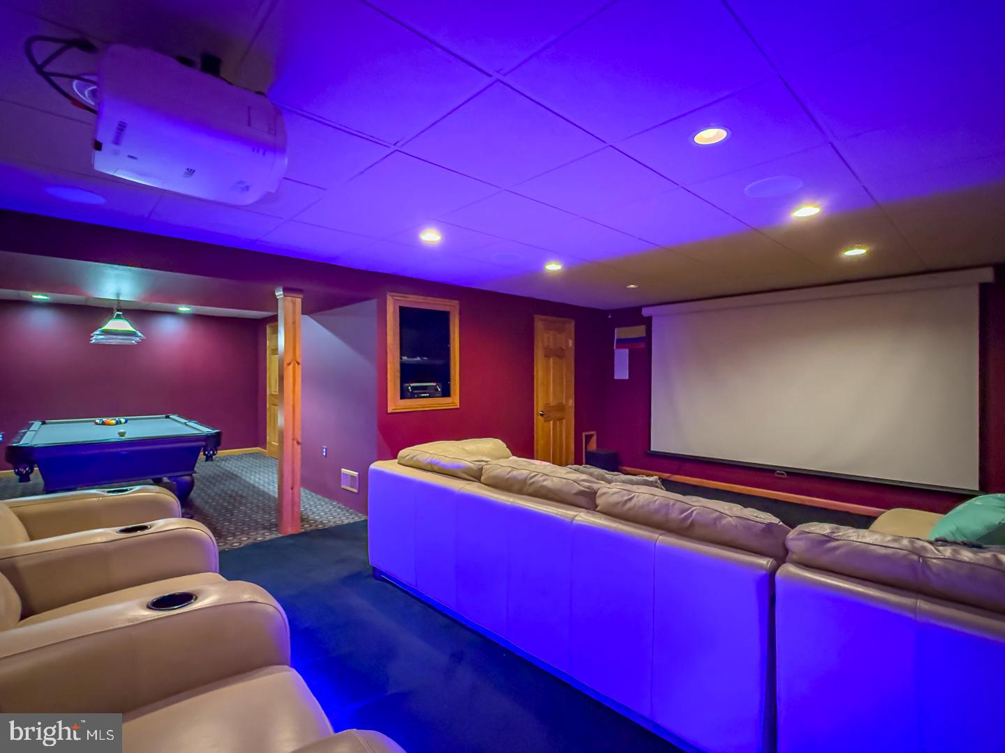 RIVERS BEND - Residential