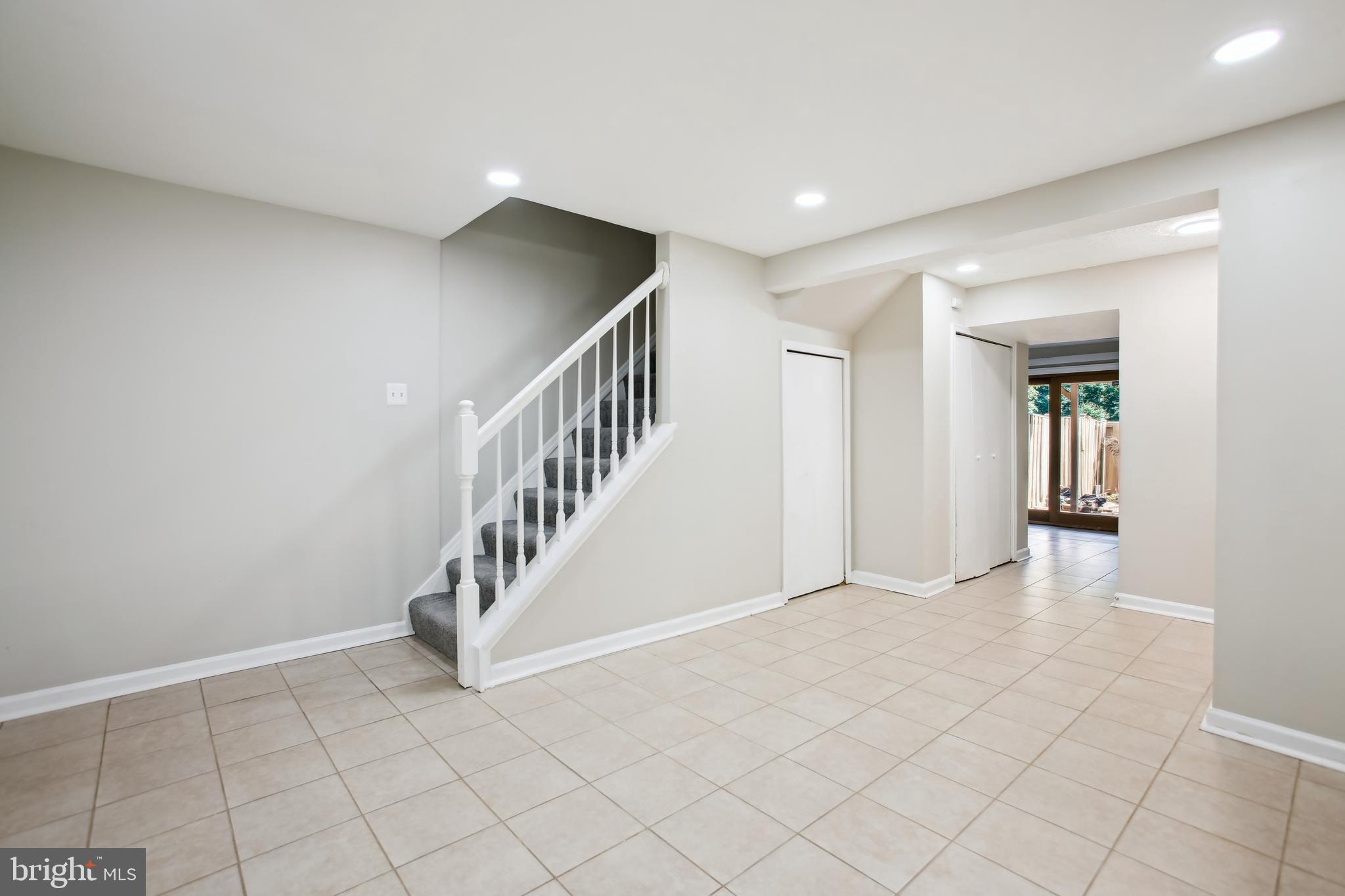 DALE CITY - Residential