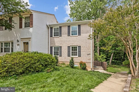 8346 Glastonbury Court, Annandale, VA 22003 - #: VAFX2323880