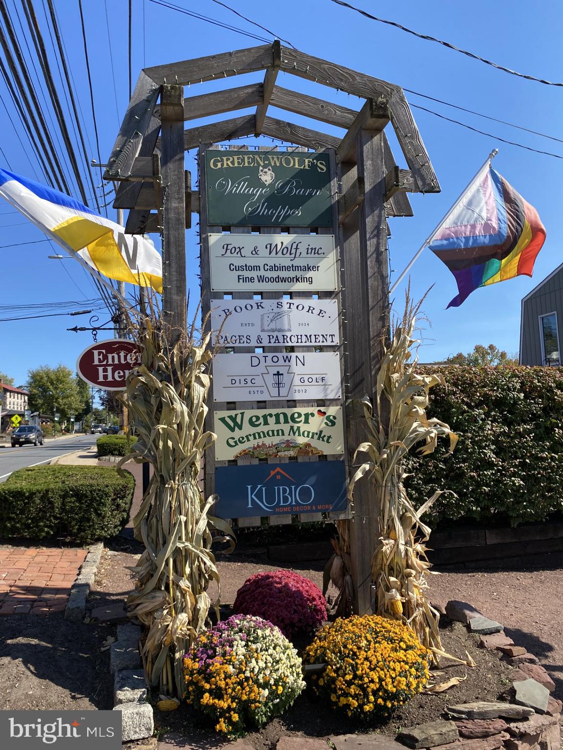 Green Wolf's Village Barn offers charming boutique retail spaces in the heart of historic Skippack Village. For those who have ever considered setting up shop in this vibrant downtown area, this is the perfect opportunity. Suite 3, available in March 2025, is nestled within one of the oldest and most beloved retail destinations in Skippack—a family-owned and operated property since 1969. This location has long attracted visitors, and your business can become part of this thriving community.
Skippack Village is home to a vibrant community of small, local businesses that take pride in their unique work environment. The village offers a variety of entertainment options that draw upscale crowds to its charming streets. From live music, local craft beer tastings, and gallery openings to events like Skippack Days Arts and Crafts Festival, the French Market, and holiday Illuminaire Nights, there is always something happening. The area also features eclectic boutique shops and popular restaurants, ranging from quaint to upscale dining. Establishing a business in Suite 3 at Green Wolf's Village Barn means joining a thriving community in one of Skippack’s most desirable locations. It is the perfect choice to enjoy your own business and become part of our beautiful town of Skippack and Green Wolf's Village Barn. This space is ideal for a toy Store, Clothing Boutique, Furniture Store, Home and Lifestyle Boutique, Artisan Market, Record Store, or Gift Shop .
