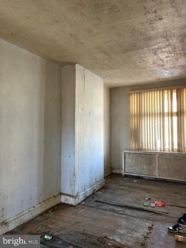 KENSINGTON - Residential