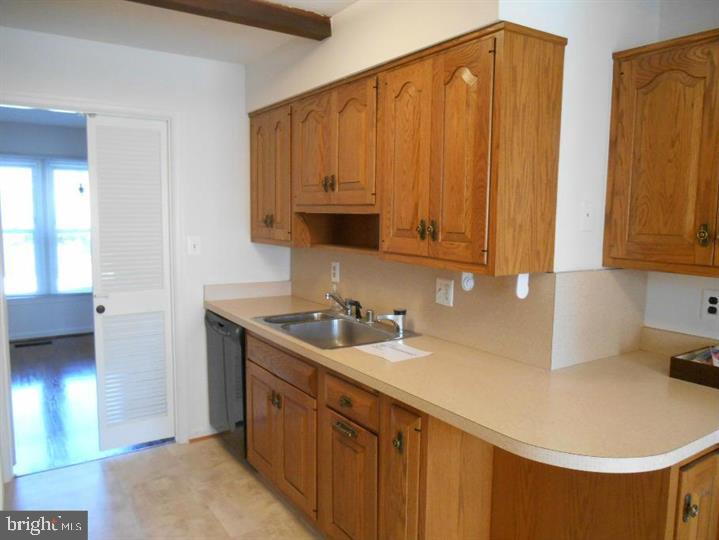 KMS TOWNHOUSES - Residential Lease