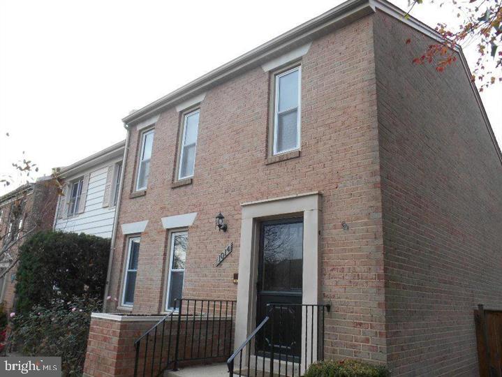 KMS TOWNHOUSES - Residential Lease