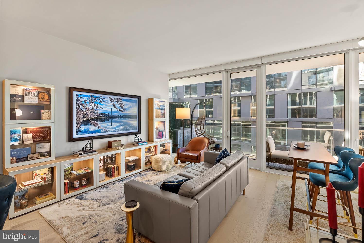 601 WHARF STREET SW 411