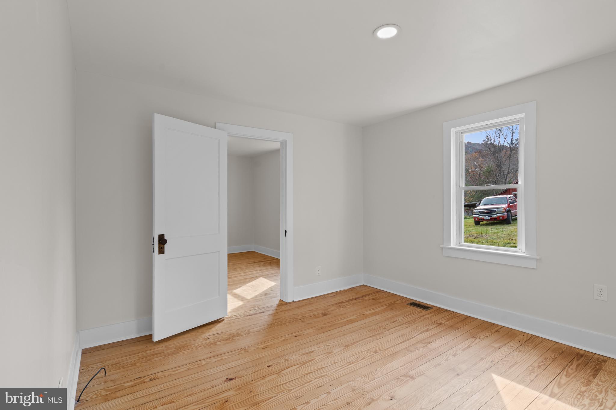 SHENANDOAH WOODLANDS - Residential