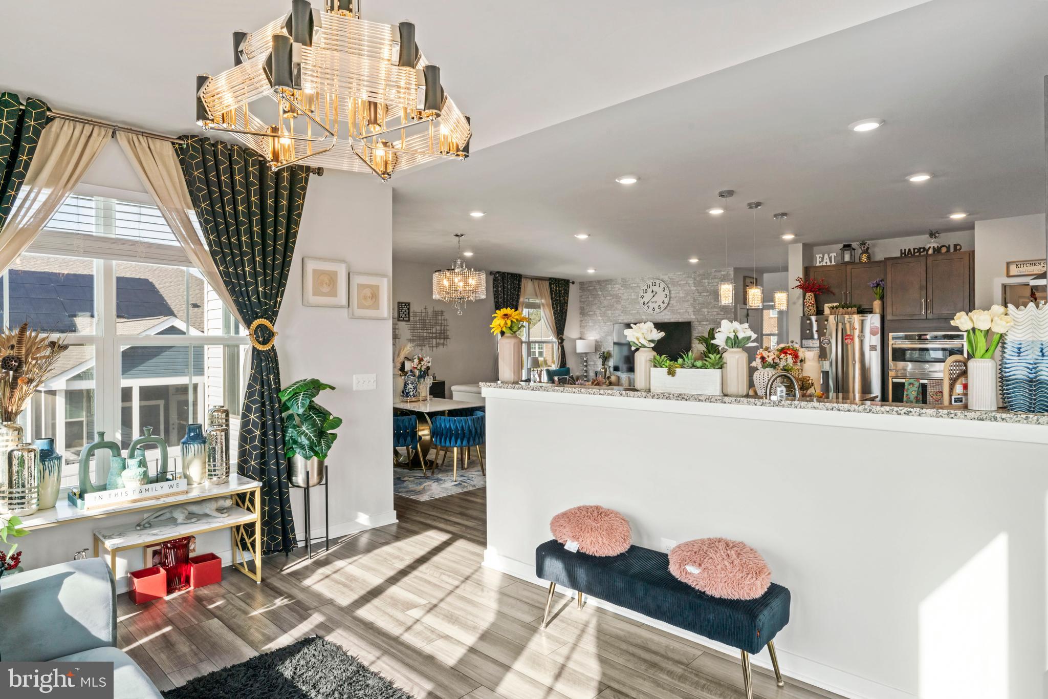 SENSENY VILLAGE - Residential