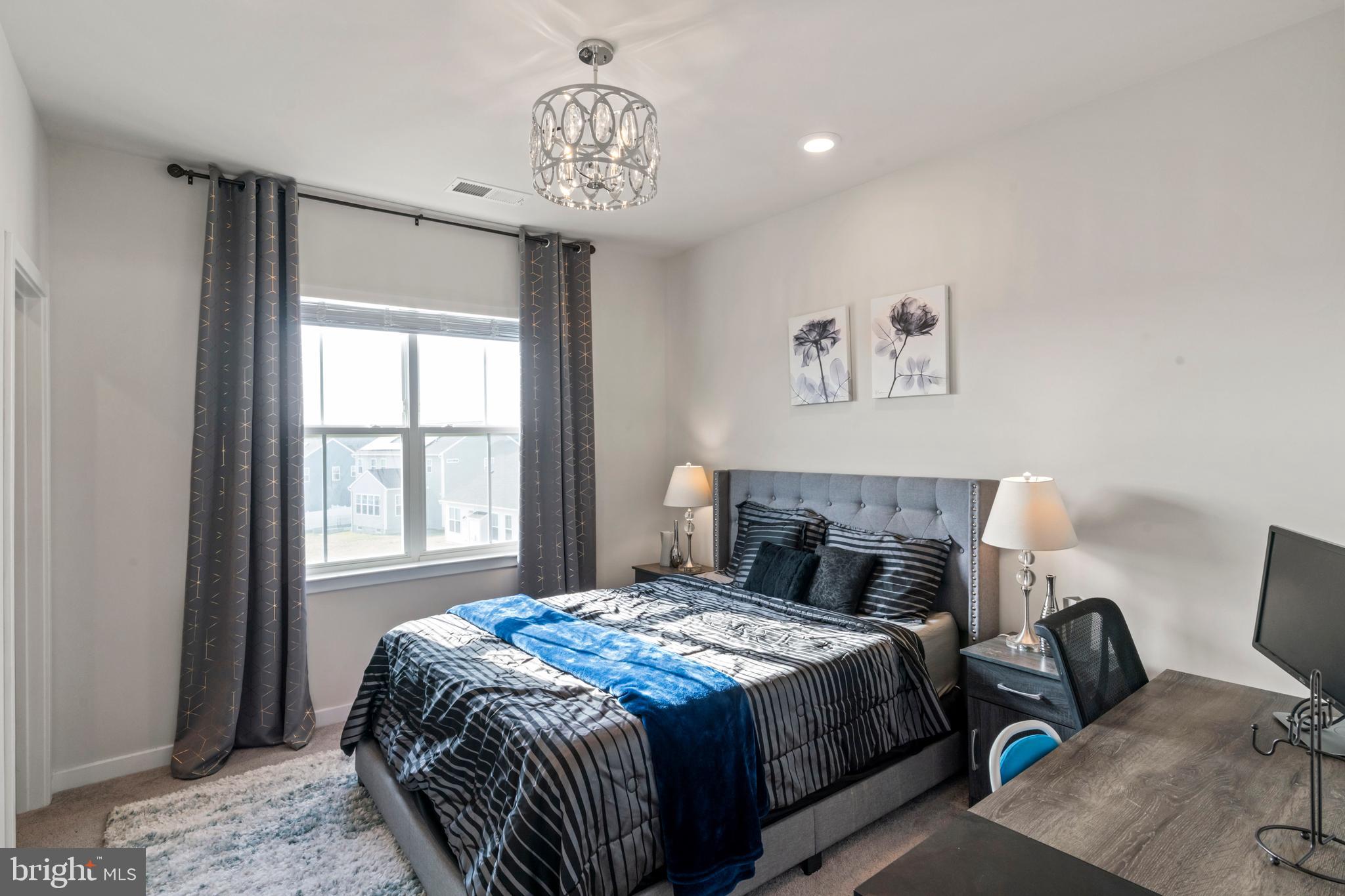 SENSENY VILLAGE - Residential