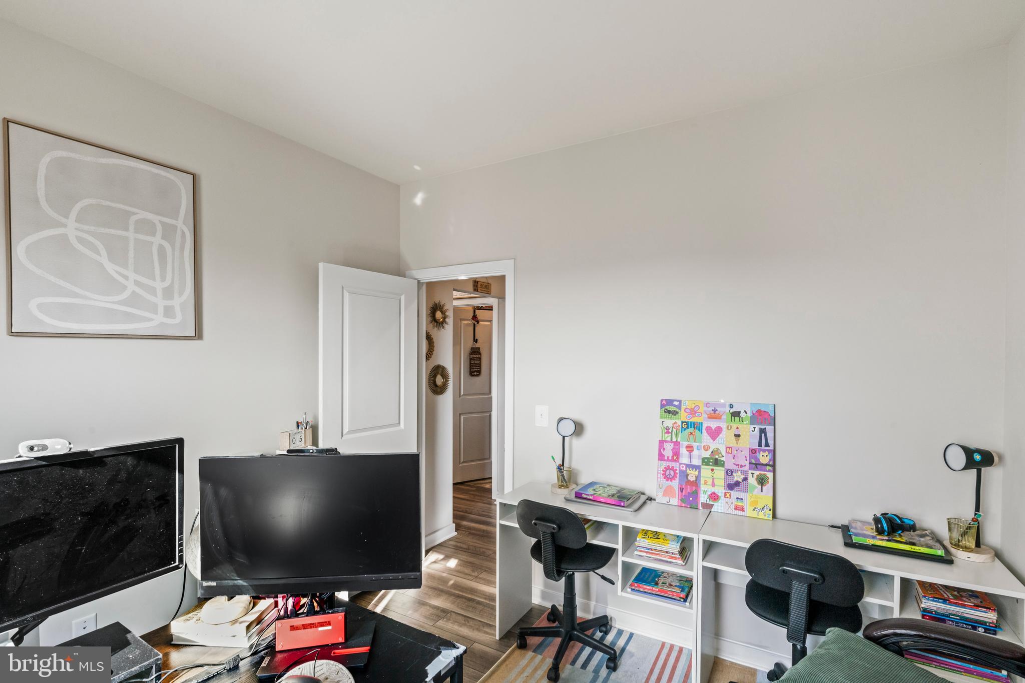 SENSENY VILLAGE - Residential