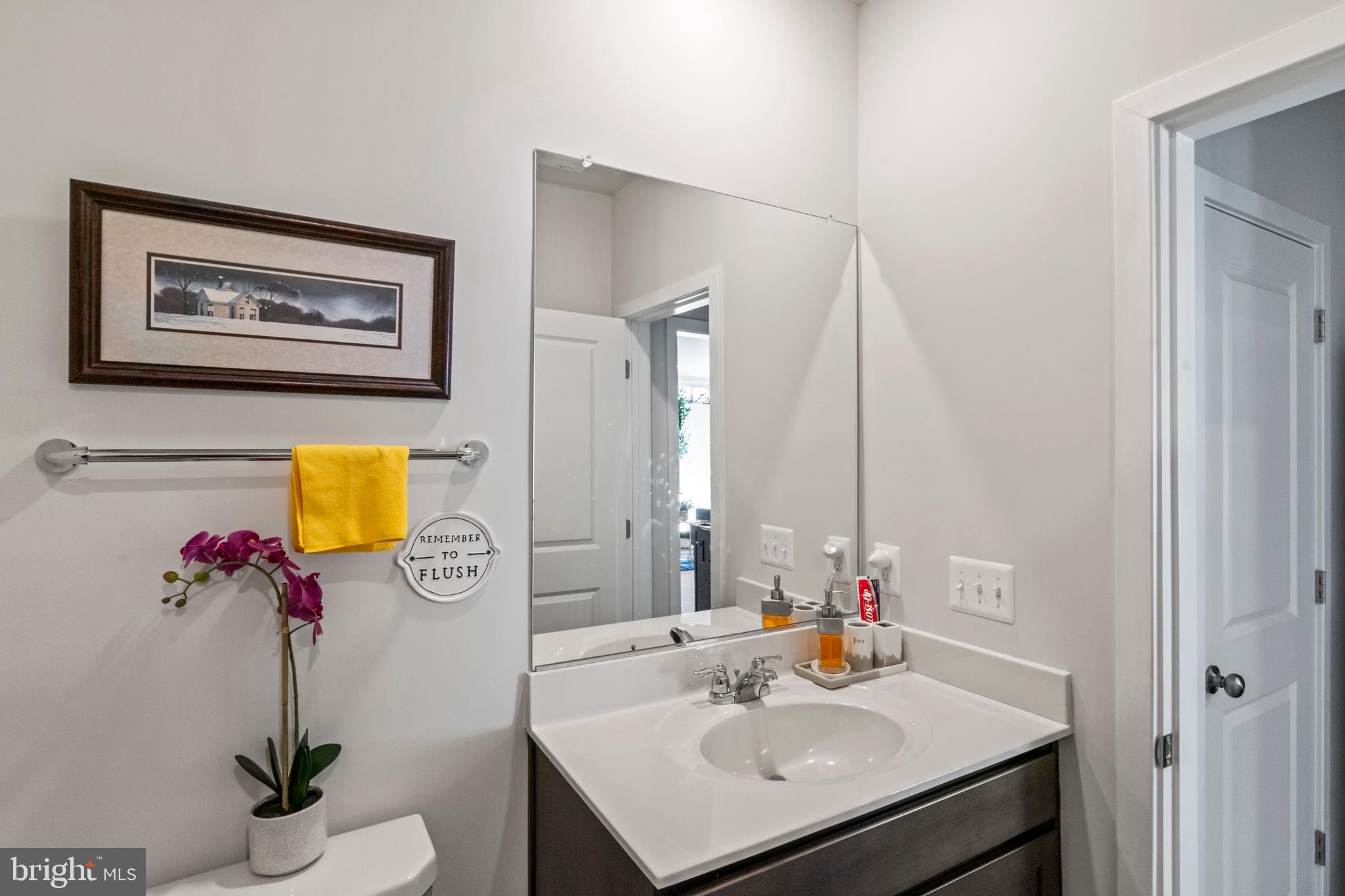 SENSENY VILLAGE - Residential