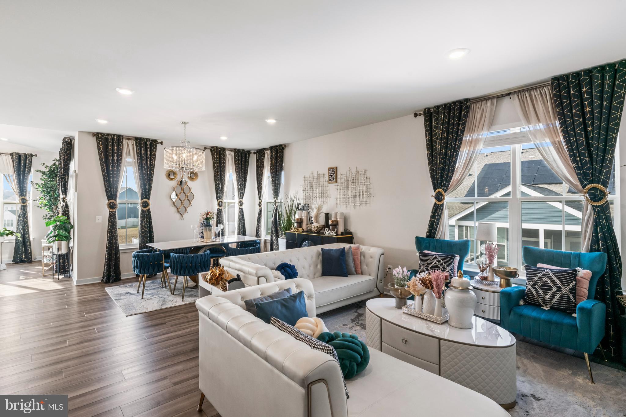 SENSENY VILLAGE - Residential