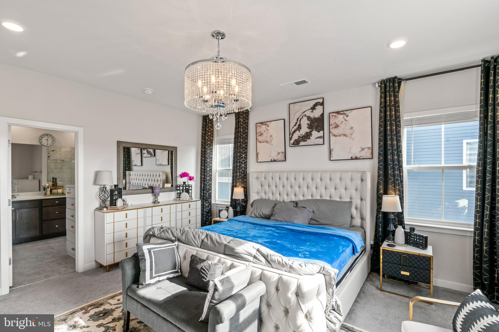 SENSENY VILLAGE - Residential