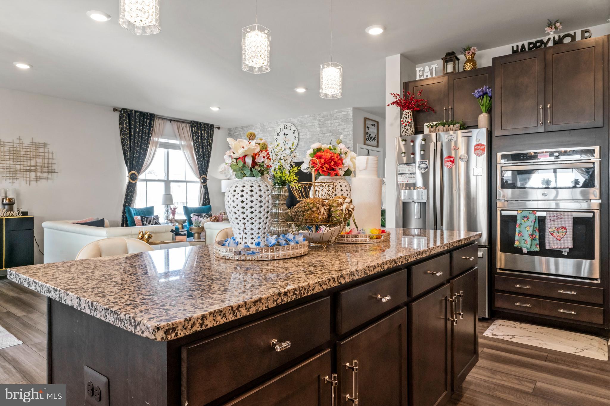 SENSENY VILLAGE - Residential