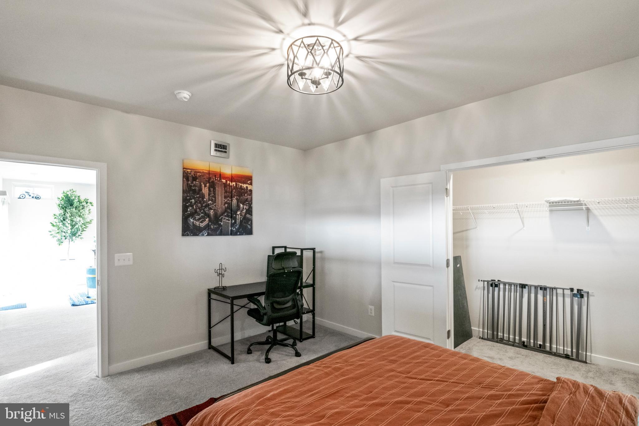 SENSENY VILLAGE - Residential