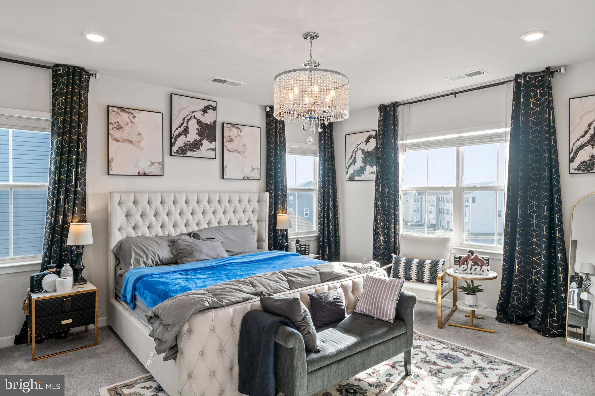 SENSENY VILLAGE - Residential