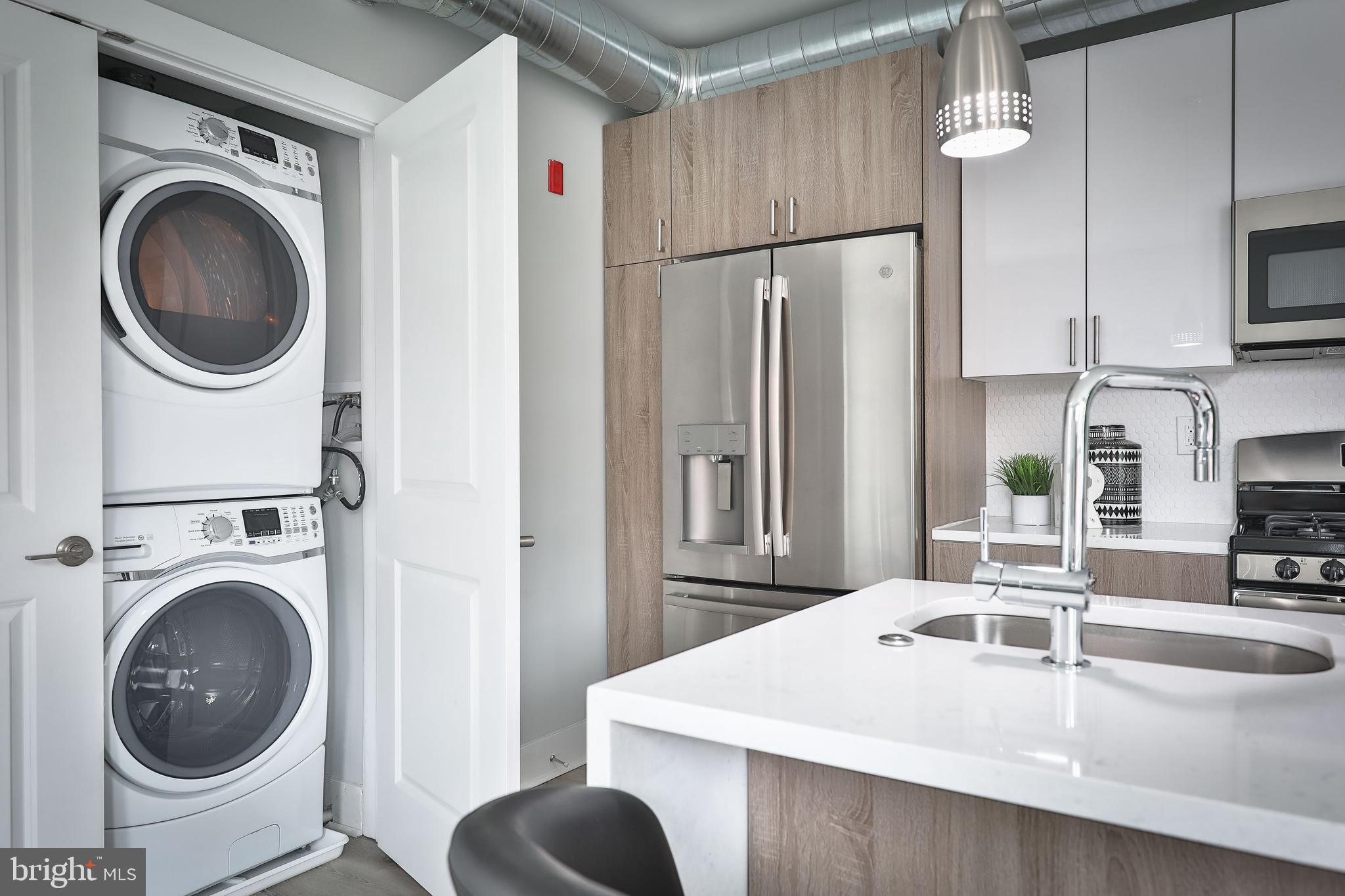 FRANCISVILLE - Residential Income