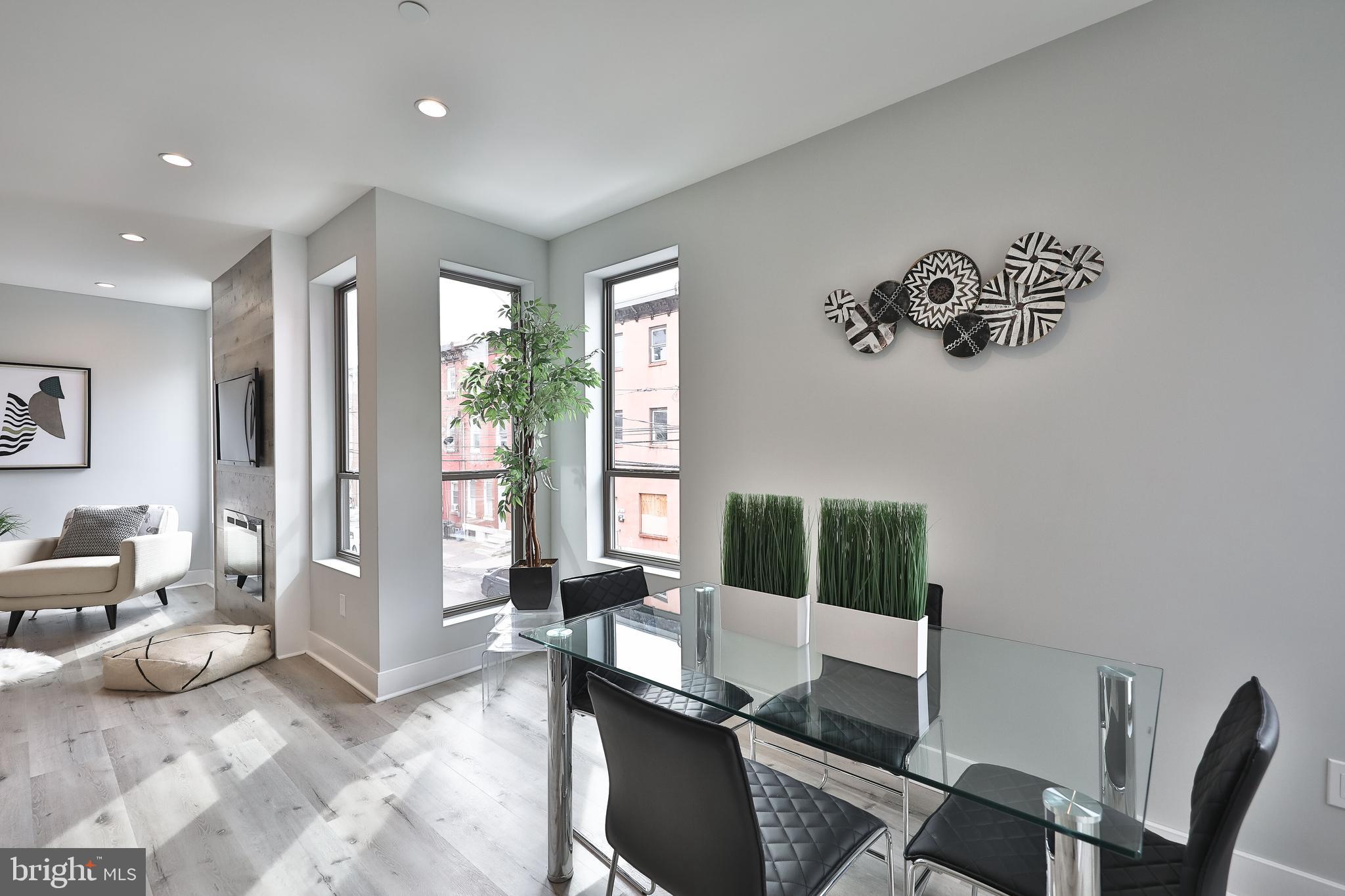 FRANCISVILLE - Residential Income