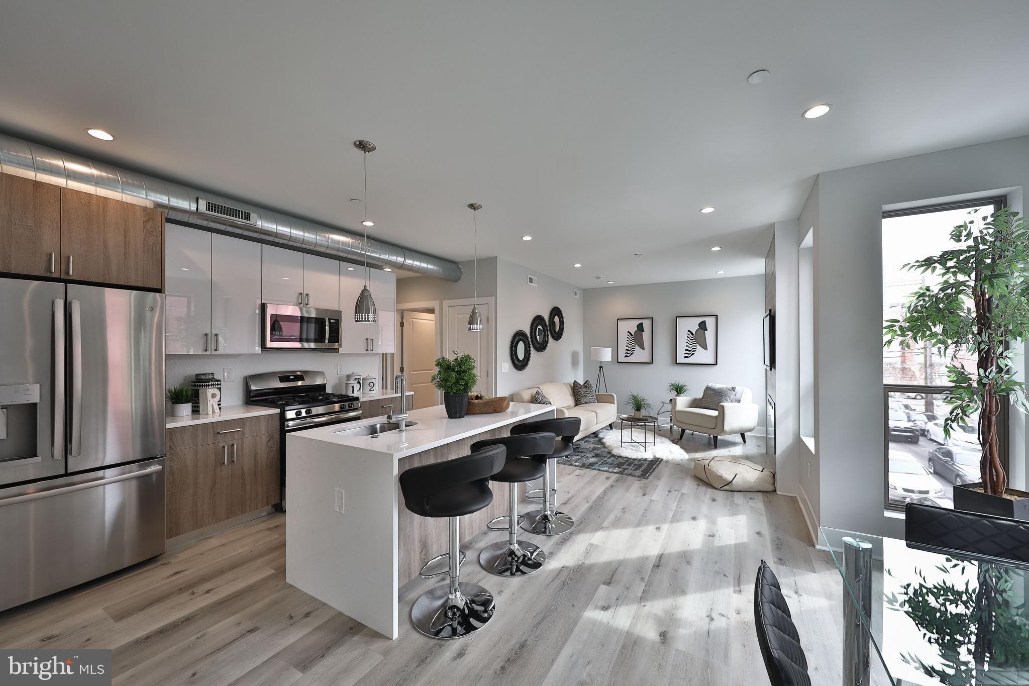 FRANCISVILLE - Residential Income