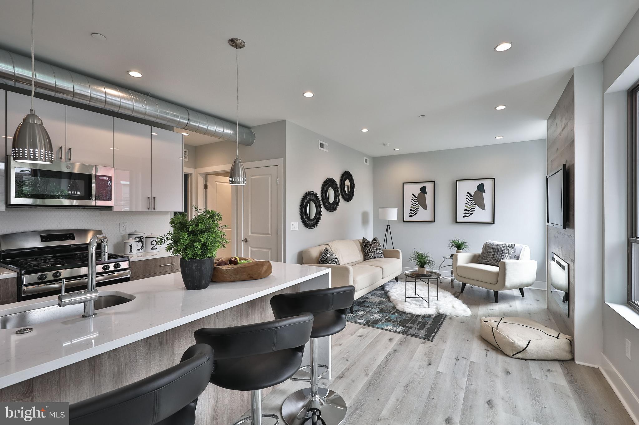 FRANCISVILLE - Residential Income