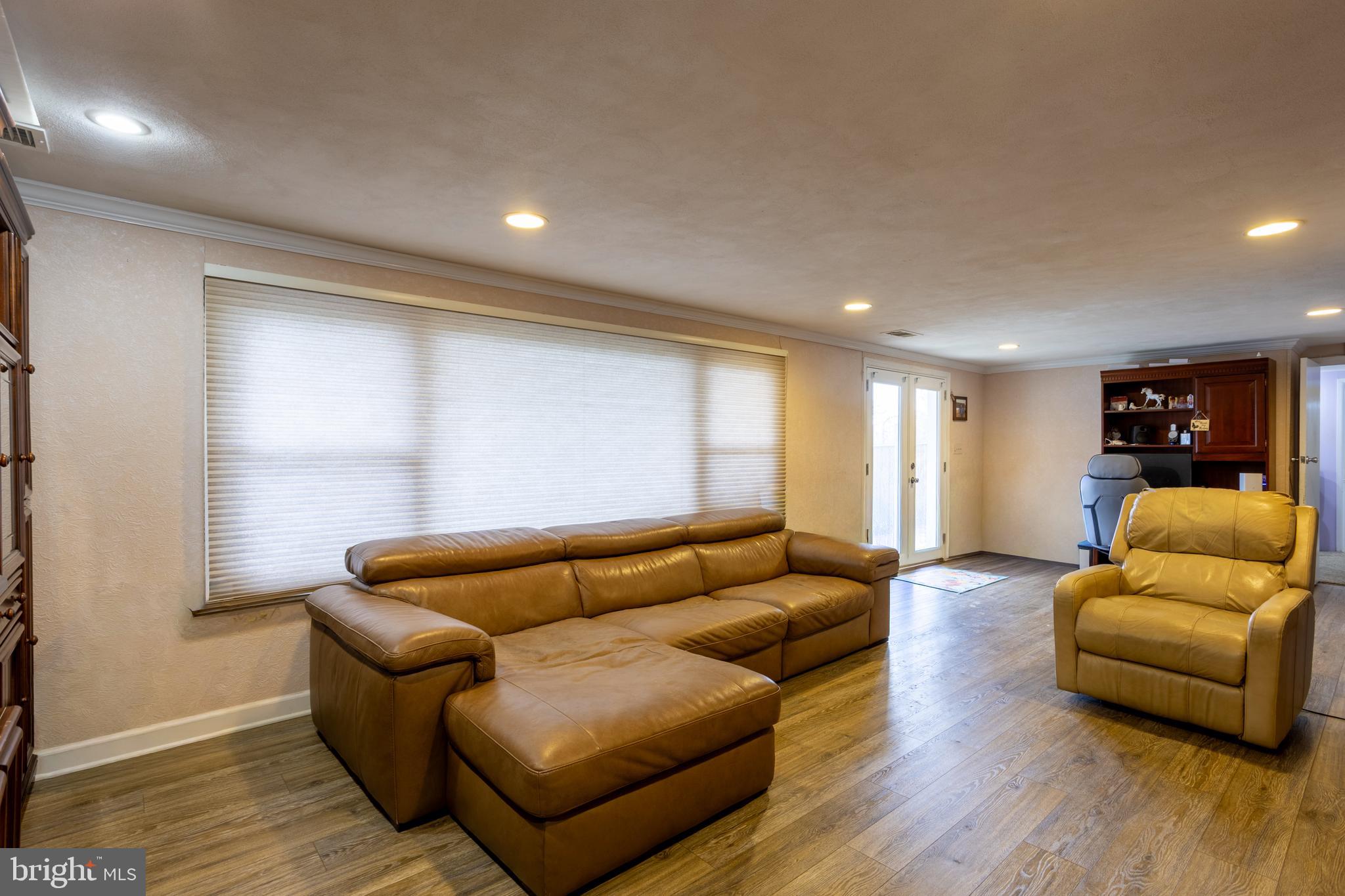 GREENSPRING MANOR - Residential