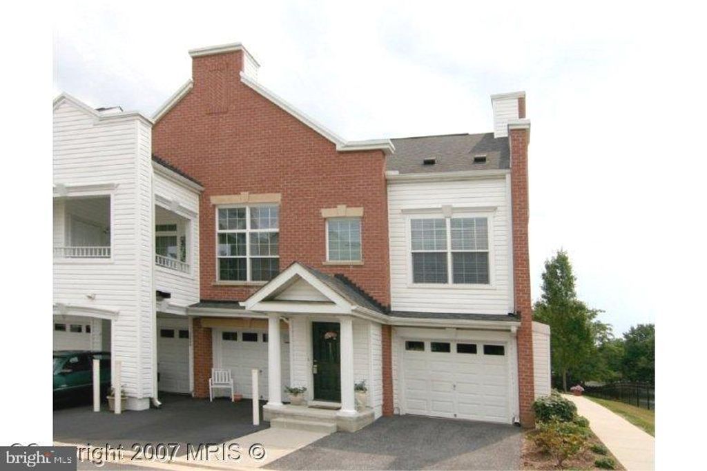 Photo of 10796 Symphony Way NE #208, COLUMBIA, MD 21044 (MLS # MDHW2061408)