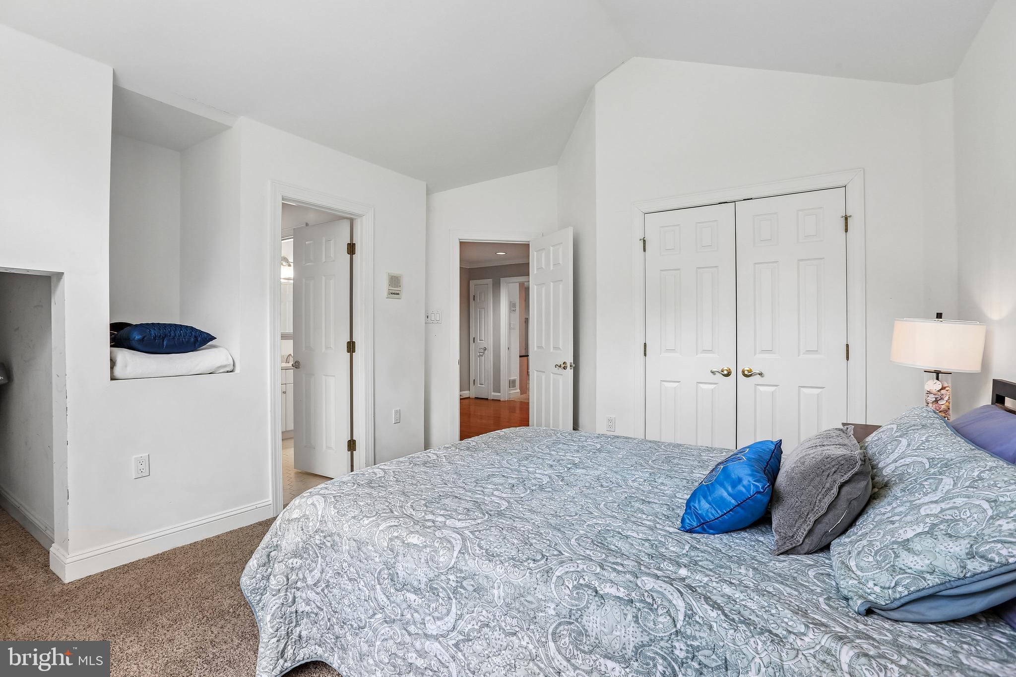 VALLEY BROOK - Residential