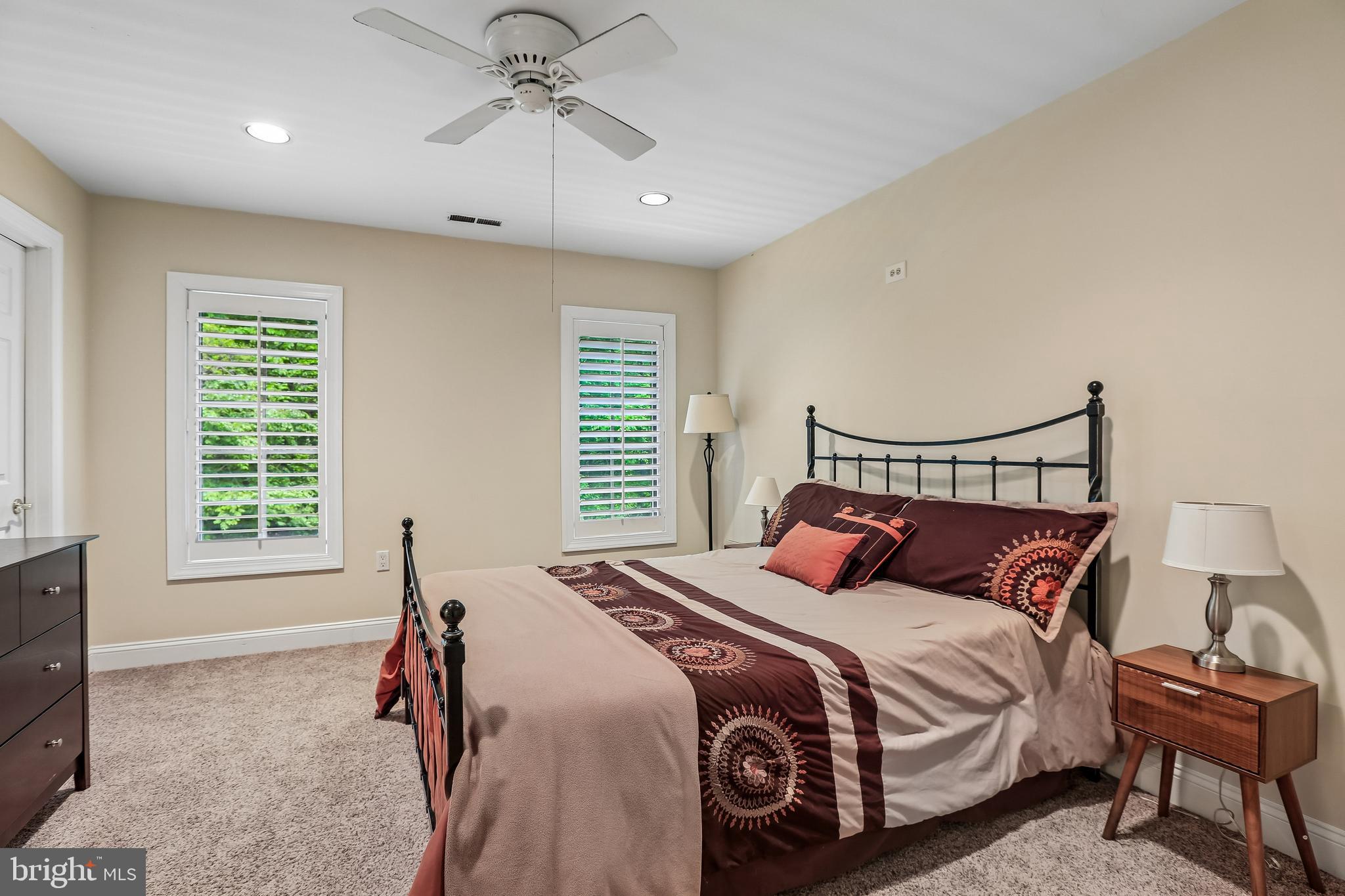 VALLEY BROOK - Residential
