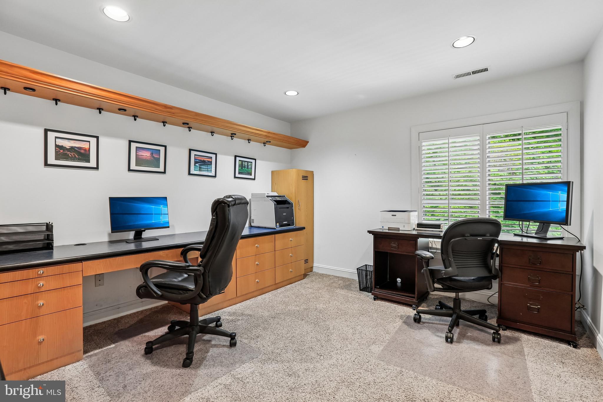 VALLEY BROOK - Residential