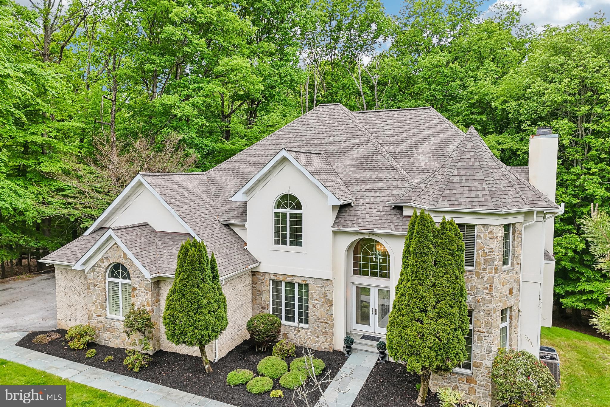 VALLEY BROOK - Residential