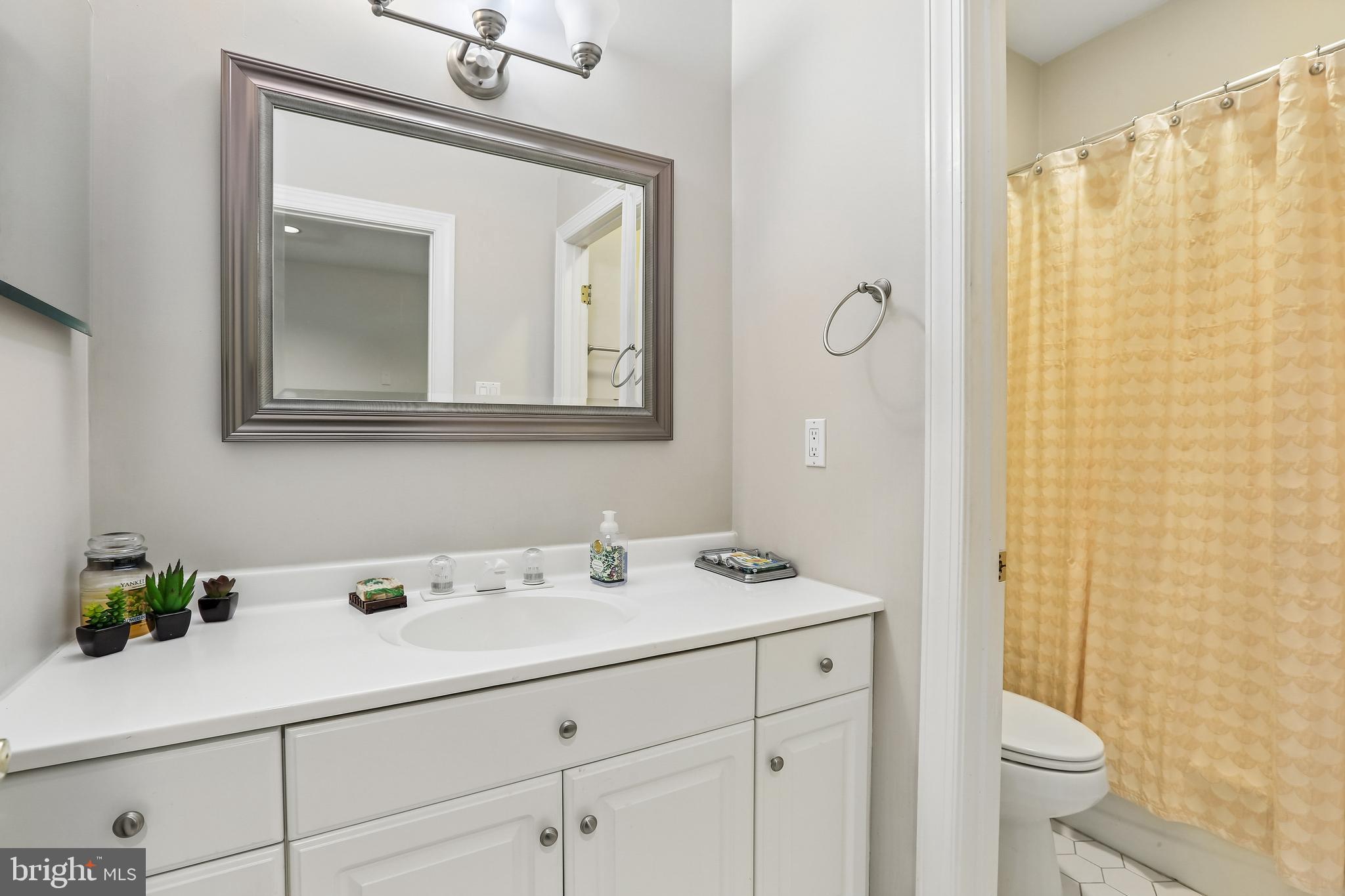 VALLEY BROOK - Residential