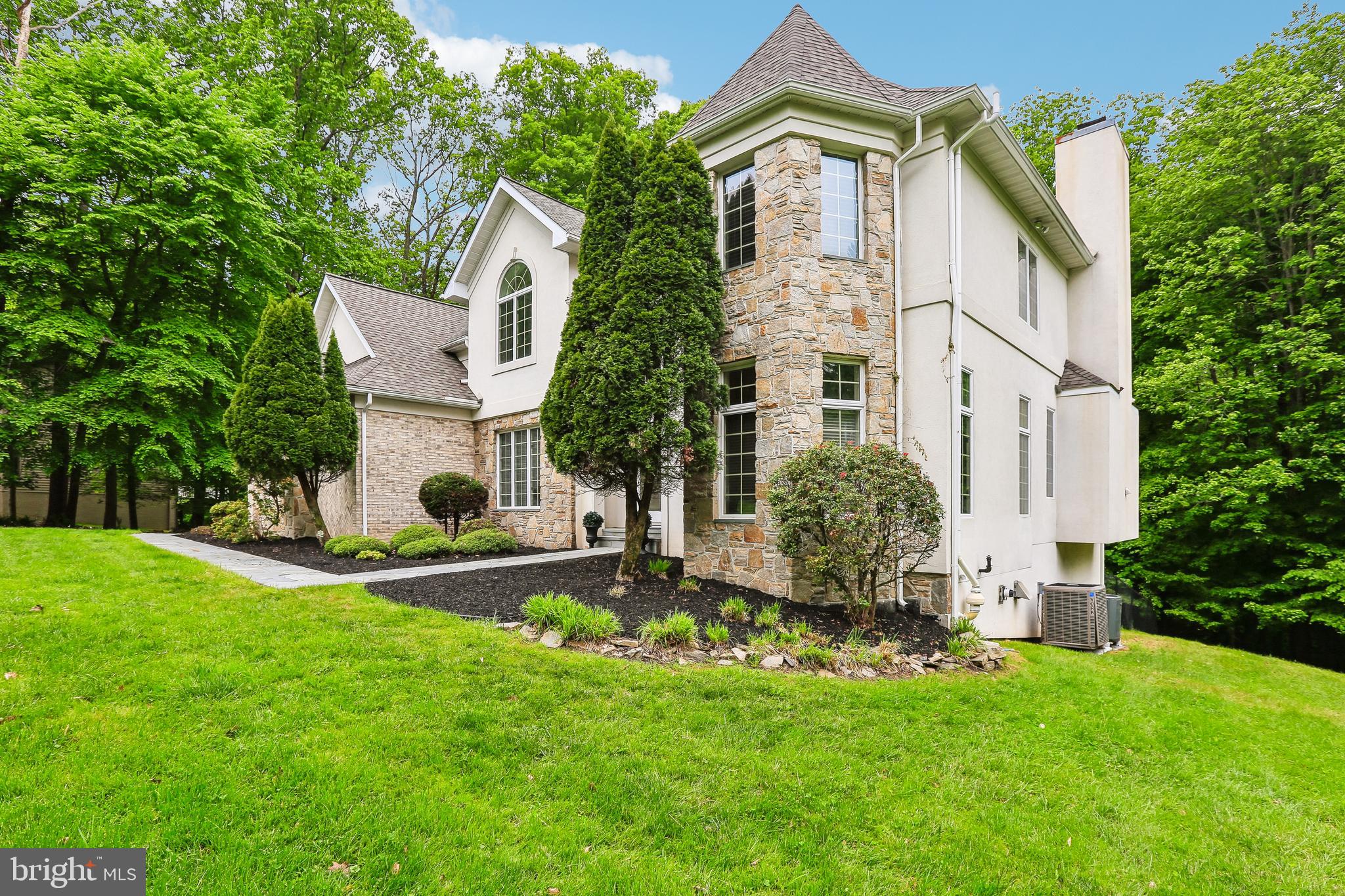 VALLEY BROOK - Residential