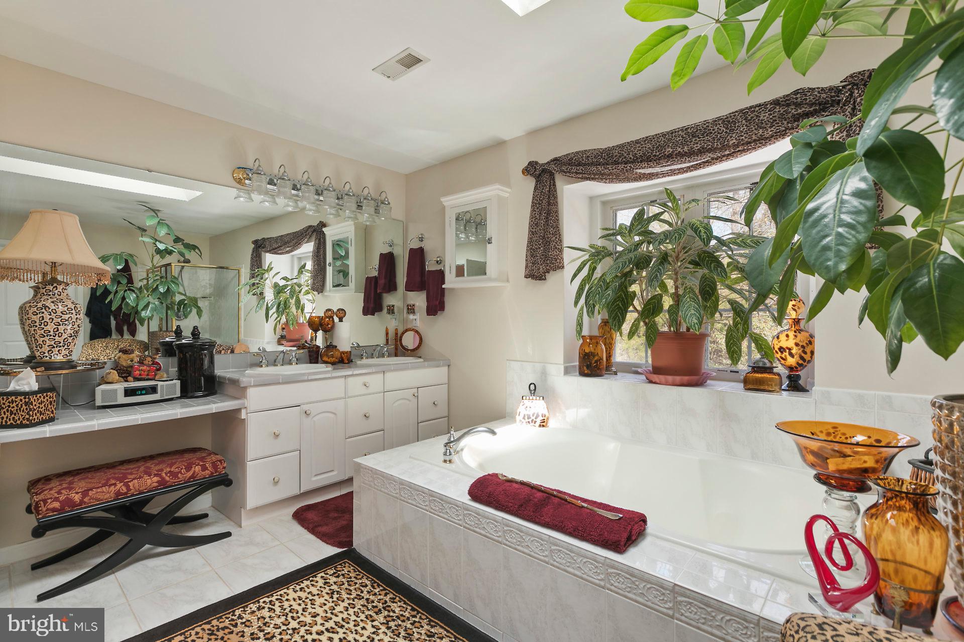 SUMMERWOOD - Residential