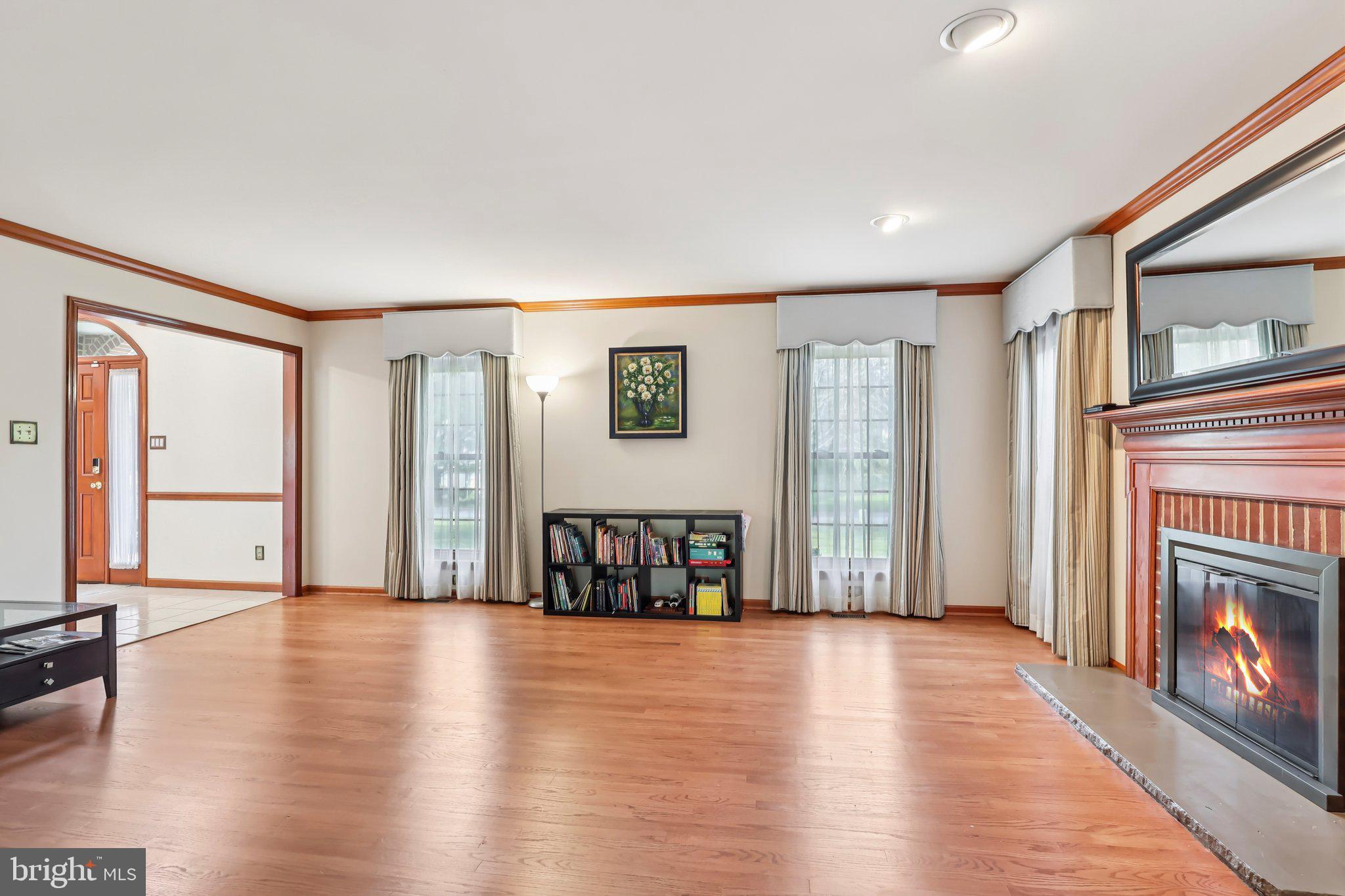 NEW SOUTH HILLS - Residential