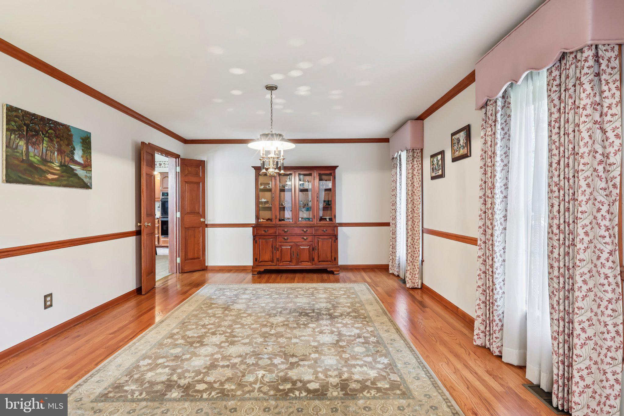 NEW SOUTH HILLS - Residential