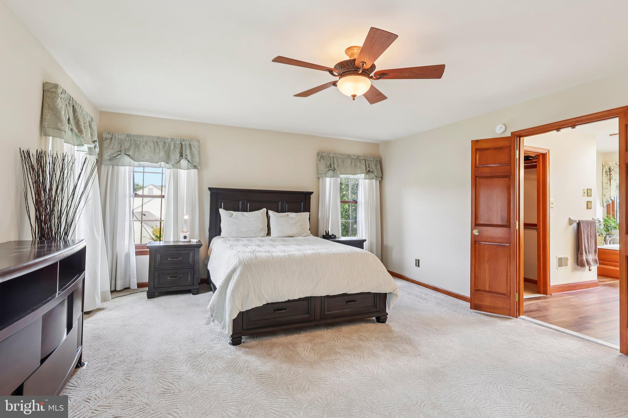 NEW SOUTH HILLS - Residential