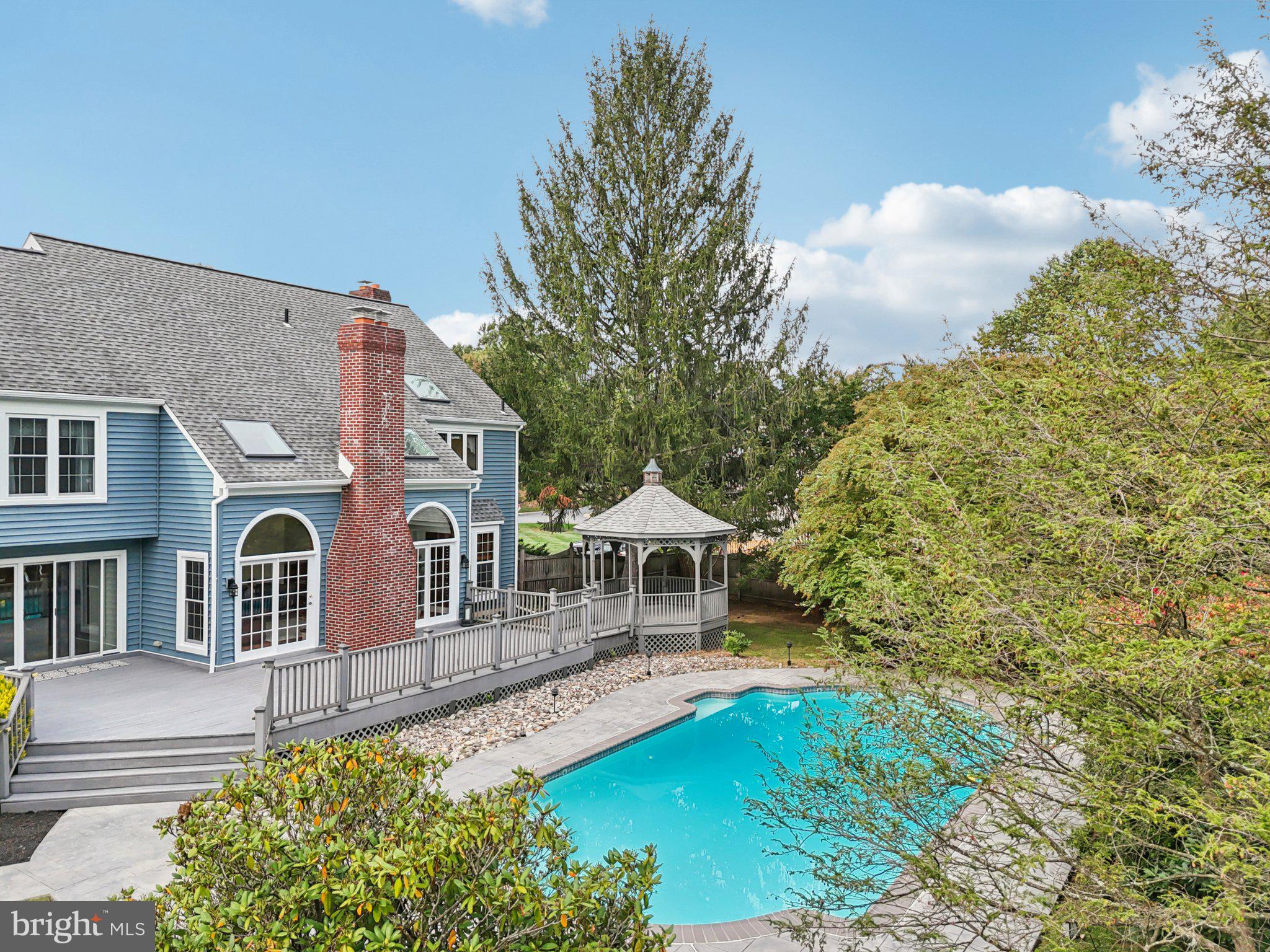 NEW SOUTH HILLS - Residential