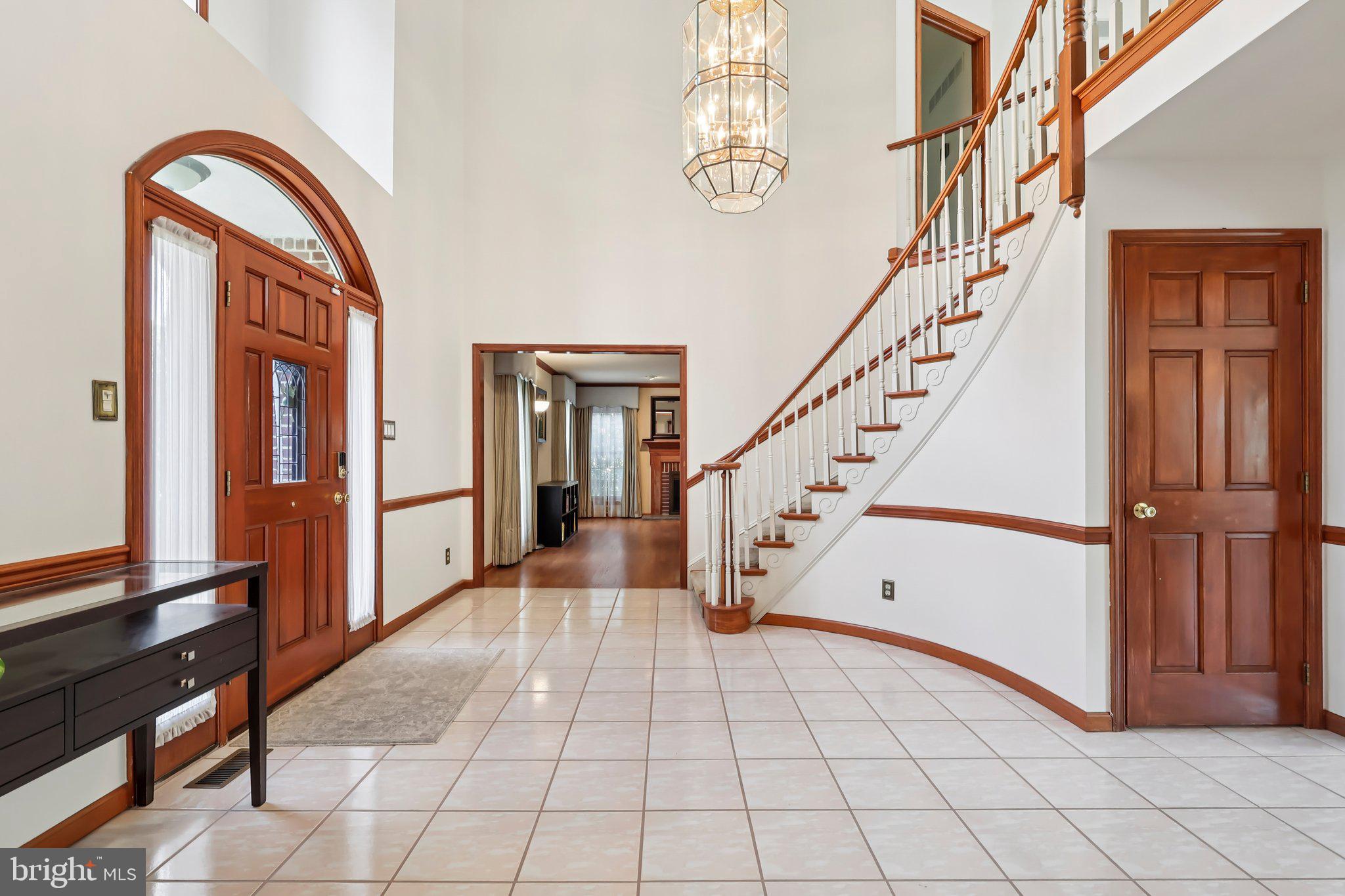 602 JOHN ANTHONY DRIVE