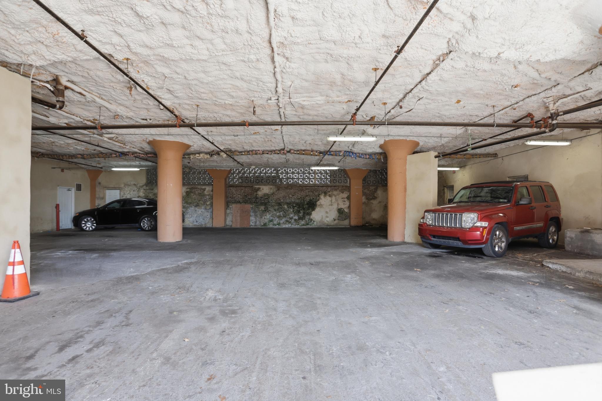 GERMANTOWN - Commercial Sale