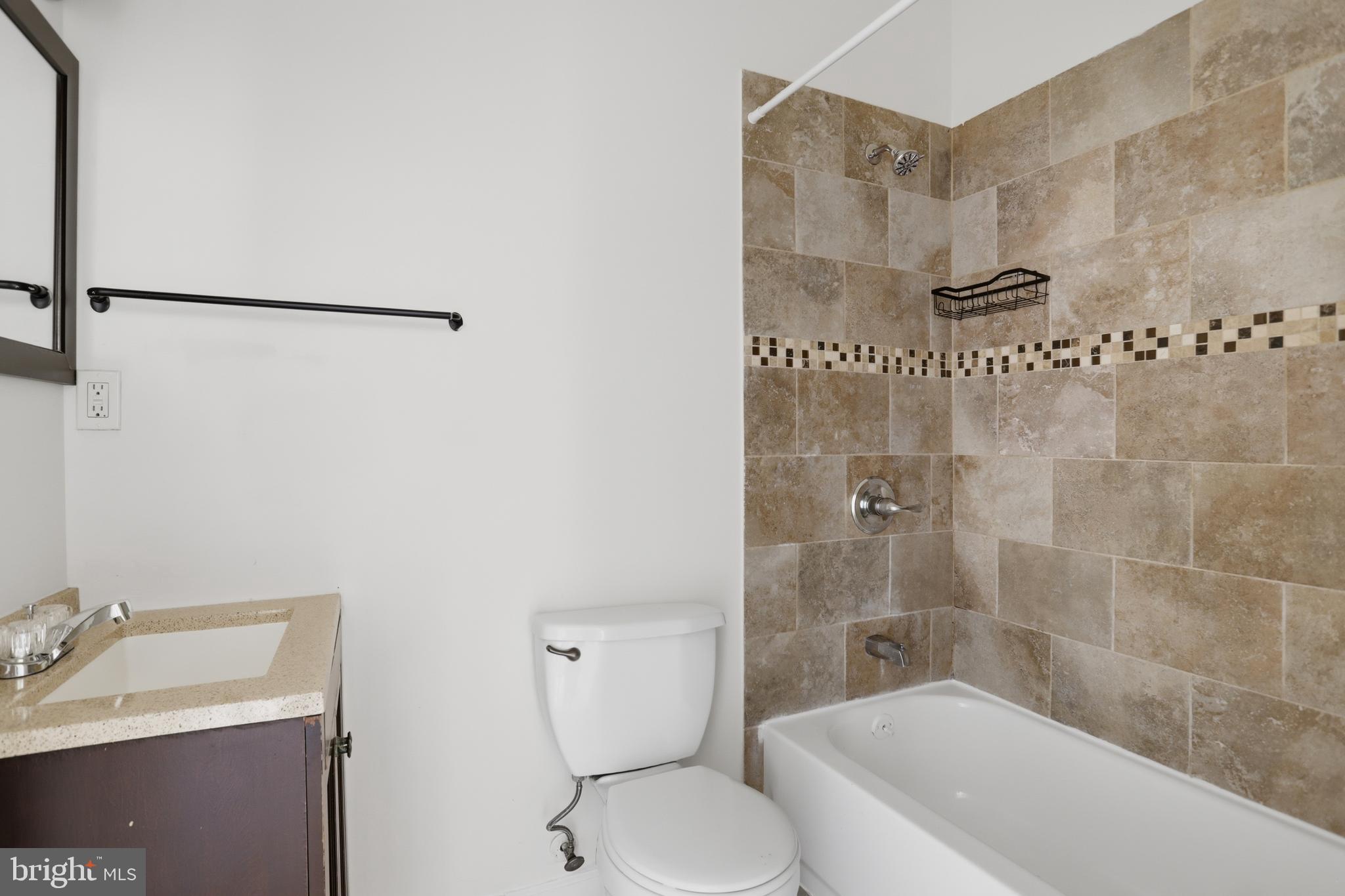 GERMANTOWN - Commercial Sale