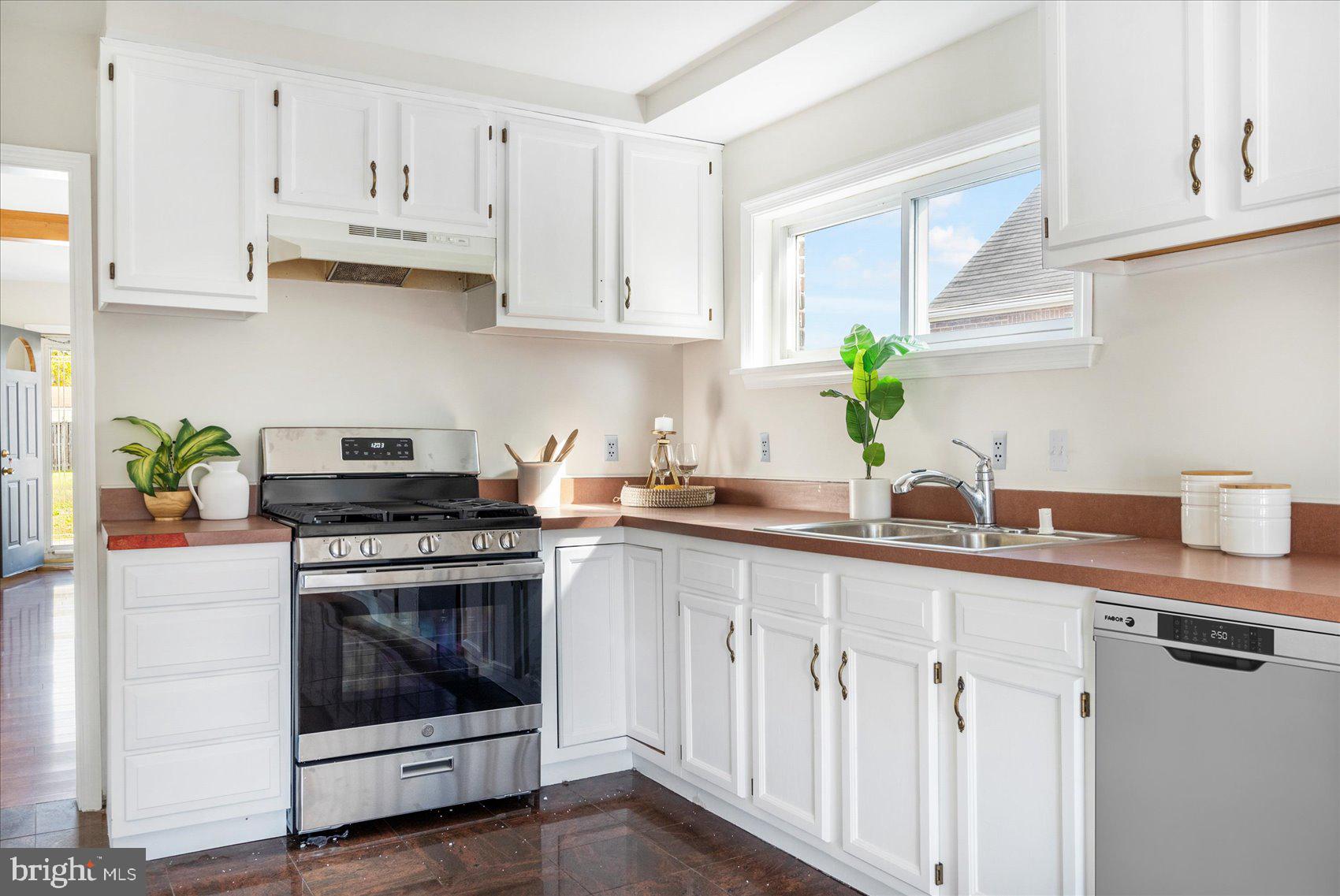 NORWOOD PARK - Residential