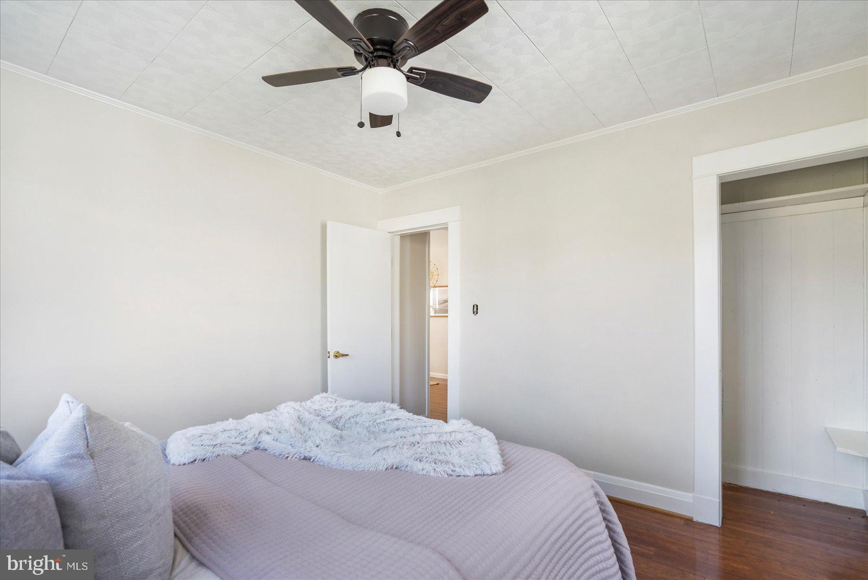 NORWOOD PARK - Residential