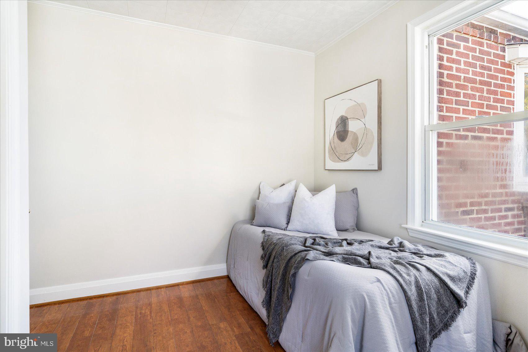 NORWOOD PARK - Residential