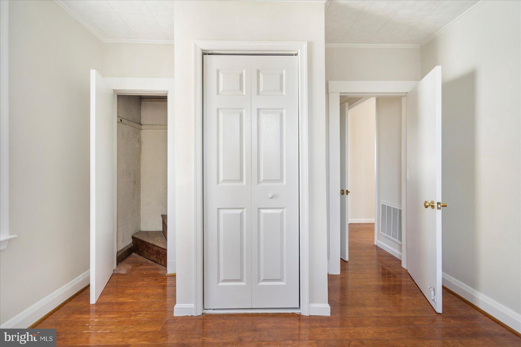 NORWOOD PARK - Residential