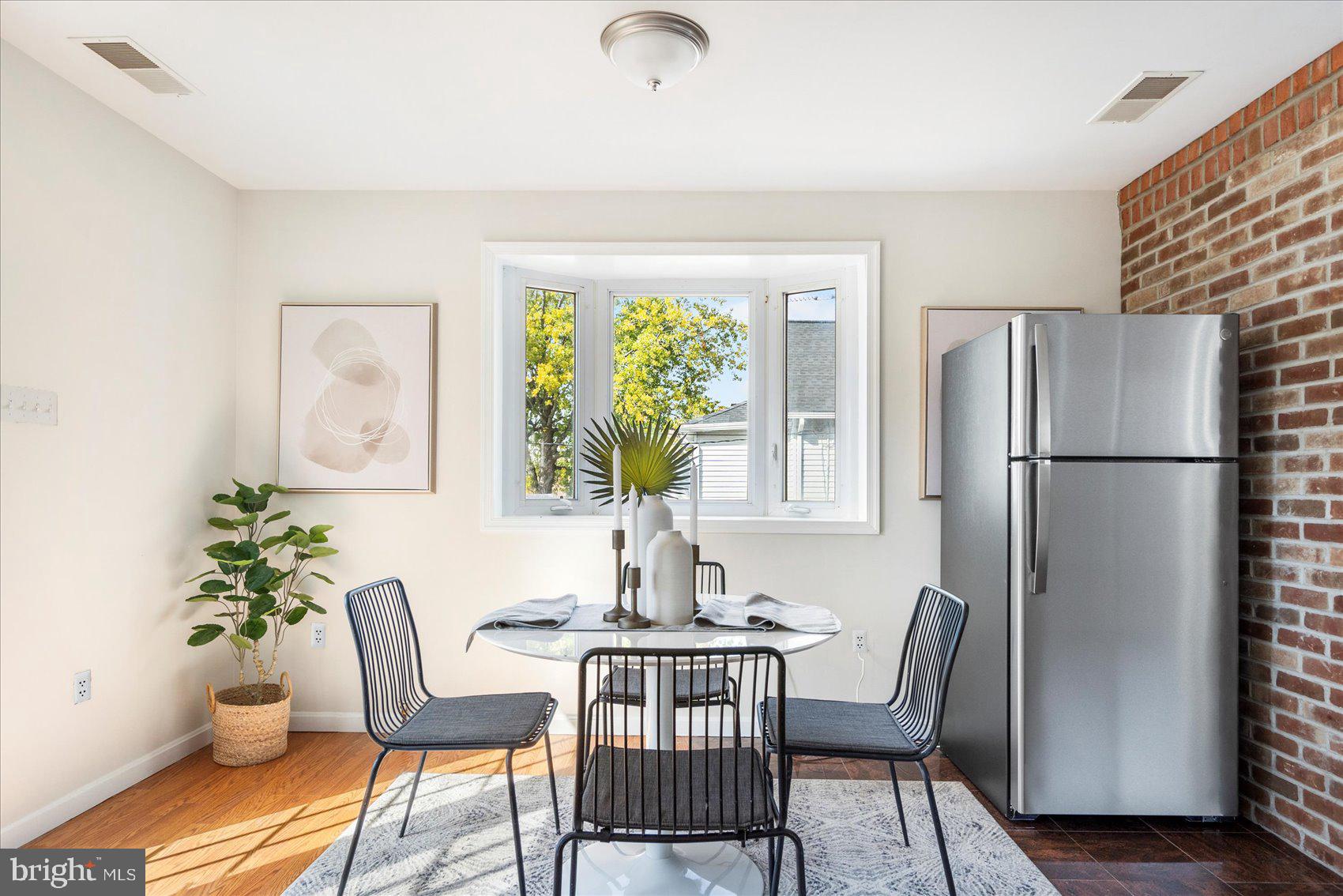 NORWOOD PARK - Residential