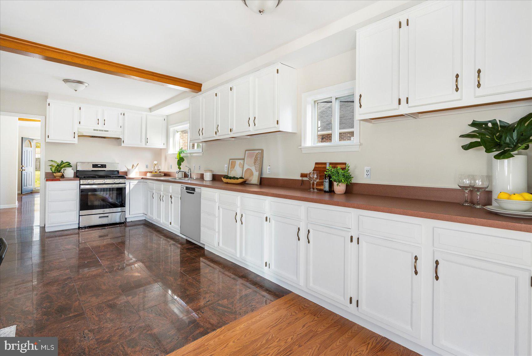 NORWOOD PARK - Residential