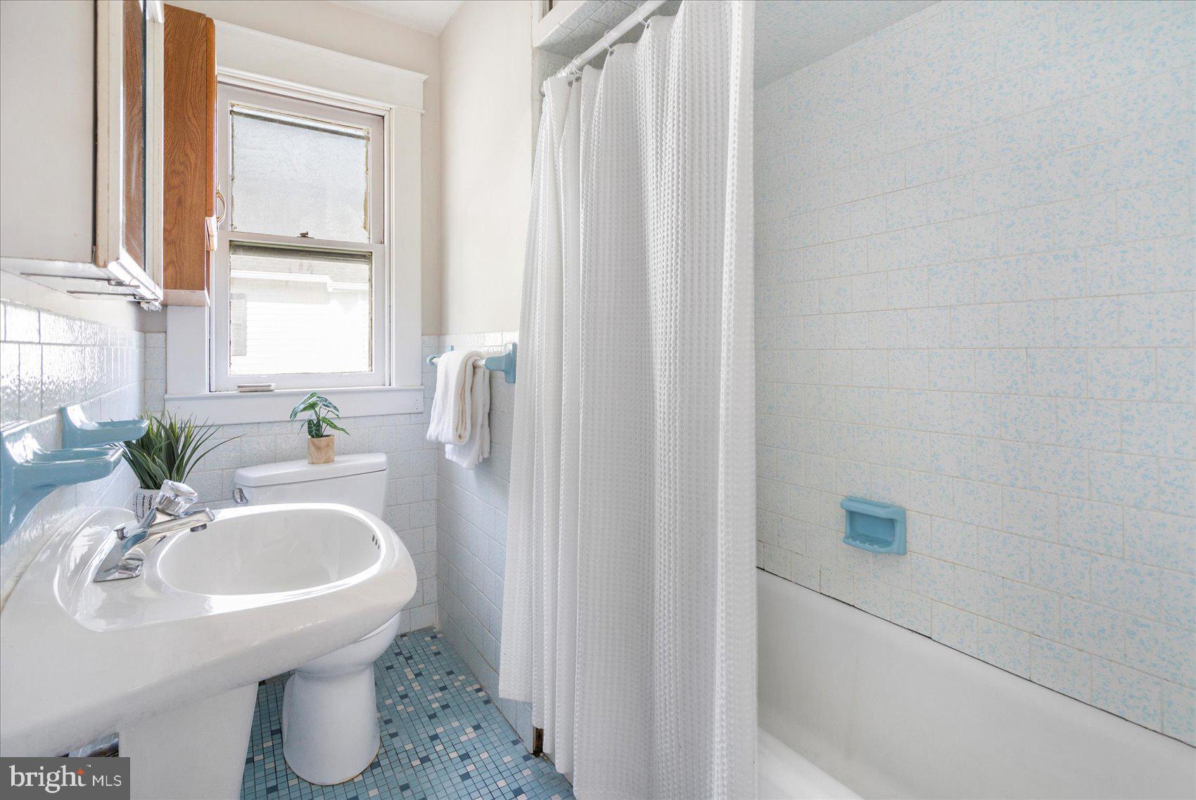 NORWOOD PARK - Residential