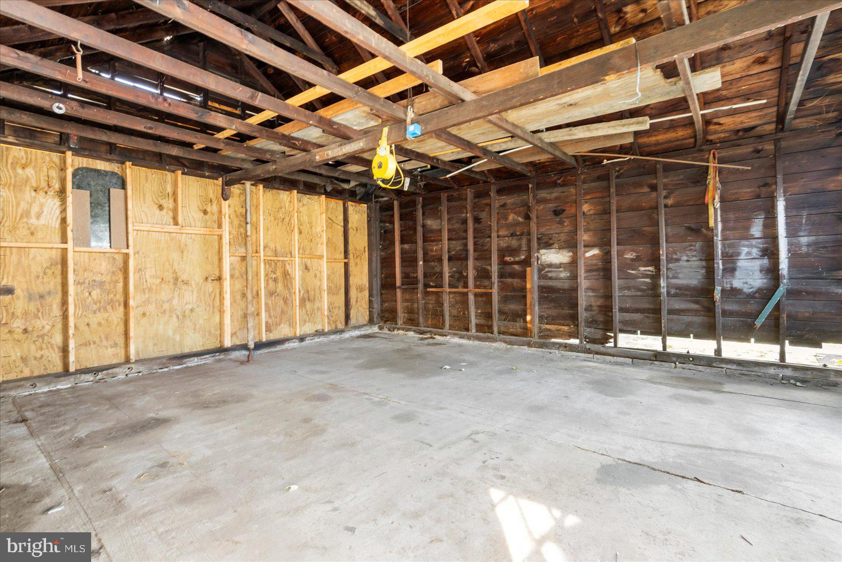 NORWOOD PARK - Residential